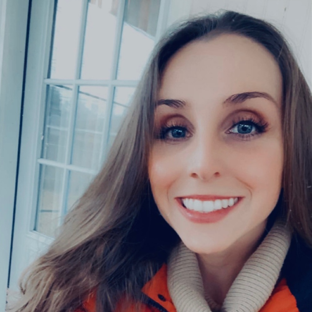 Meet your Posher, Claire